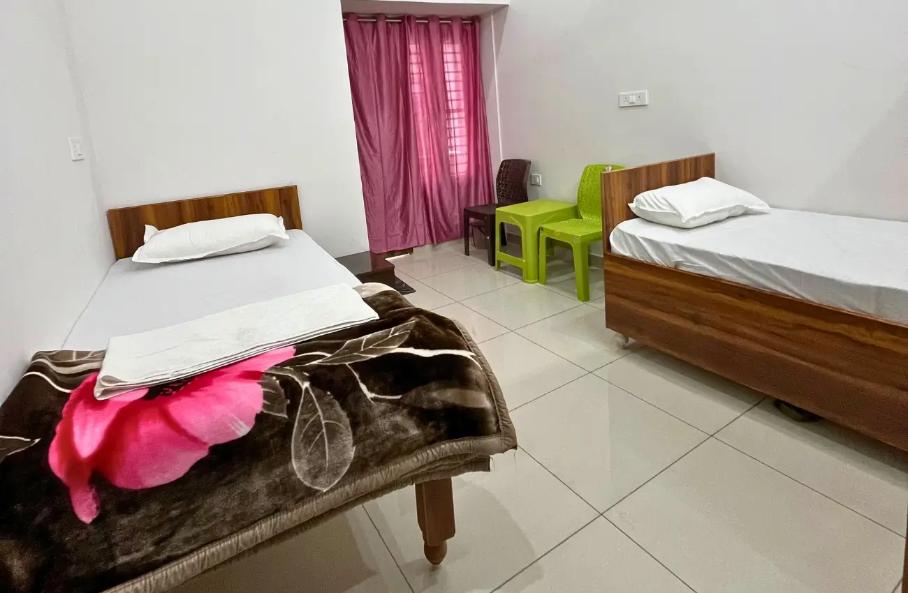 Comfortable accommodations with mountain views in Rishikesh retreat