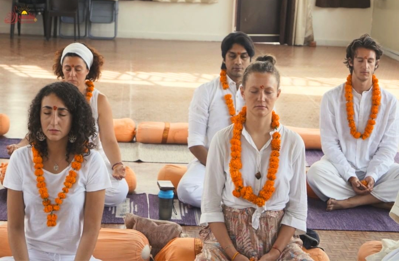 Chakra meditation session during Kundalini retreat in Rishikesh
