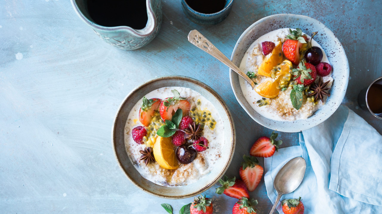Healthy detox meal with fruits and vegetables for day 1